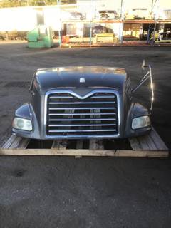Mack Pinnacle CXU613 Hood for a Mack CXU613