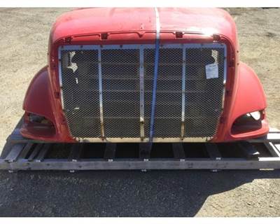 Used 2009 Peterbilt 387 Hood Assembly