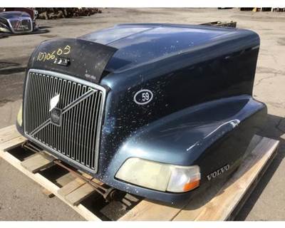 Volvo VN Hood