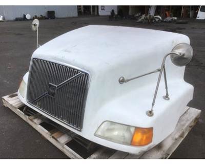 Volvo VN Hood