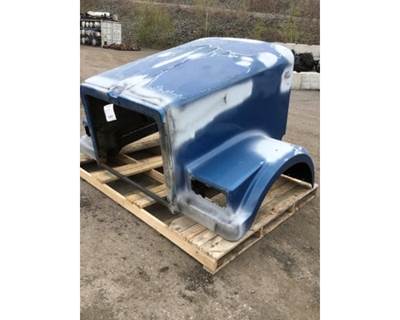 Used Western Star 4900FA Hood Assembly