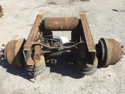 International 4400 Lift Axle / Drop Axle