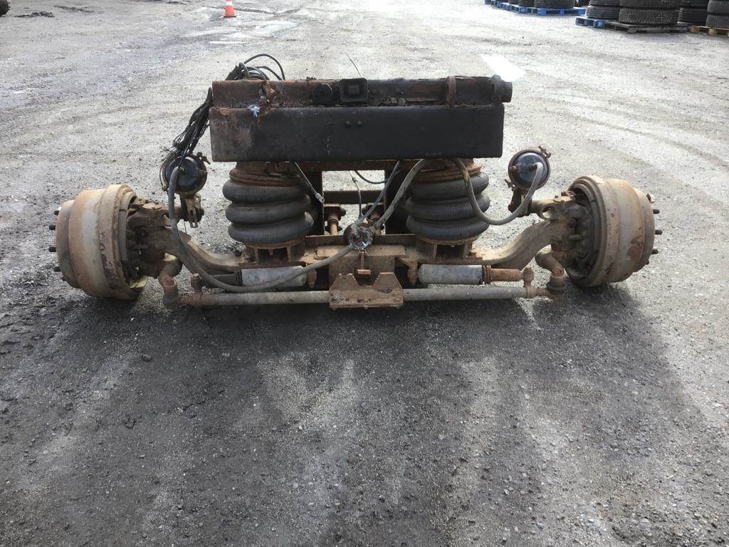 2002 Silent Drive LE613 Lift Axle / Drop Axle for a Mack LE613 For Sale
