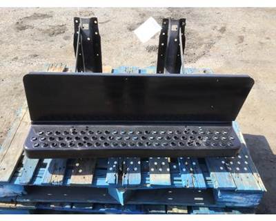 1986 International 1954 Right Side Step