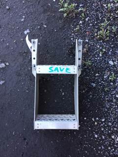 Mack VARIOUS MACK MODELS Left for a Mack CXU613