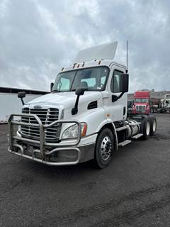 Freightliner Cascadia Truck