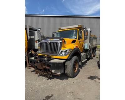 International Paystar 5500i Truck