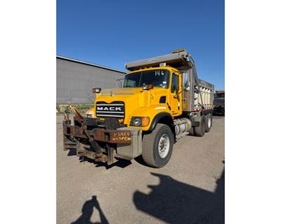 Mack Granite CV713 Truck