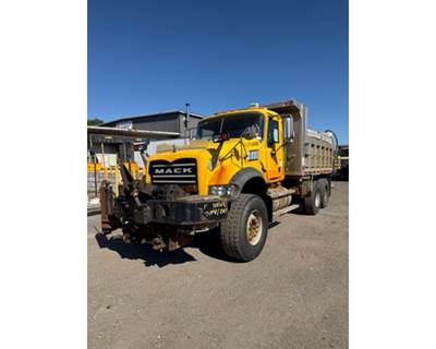 Mack Granite GU713 Truck