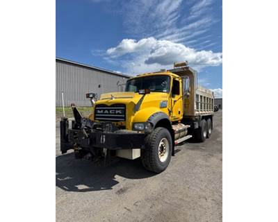 Mack Granite GU713 Truck