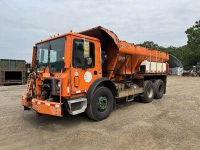 Mack MRU613 Truck