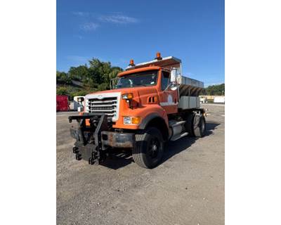 Sterling L9500 Truck