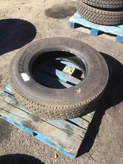 Double Coin RLB400 Tire