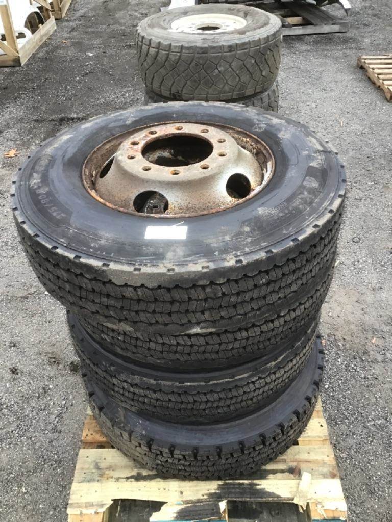 Tire For Sale Fitchburg, MA 1043987