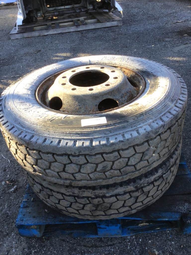 Tire For Sale Fitchburg, MA 1044688