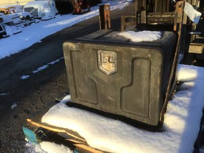 Mack LE613 Right Tool Box