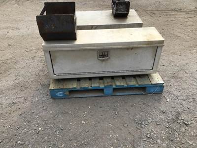 Sterling L7500 Tool Box for a Sterling L7500 SERIES