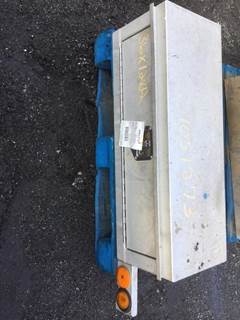 Good used take off 2003 Sterling L9500 aluminum tool box. 