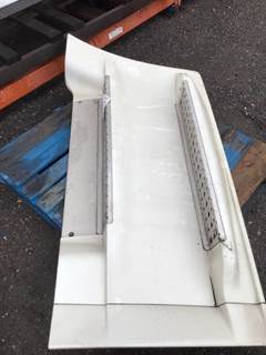 Freightliner Cascadia Right Truck Skirt for a Freightliner CASCADIA 125BBC