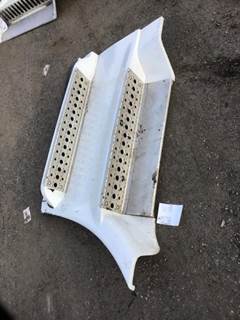 Freightliner Cascadia Right Truck Skirt for a Freightliner CASCADIA 113BBC
