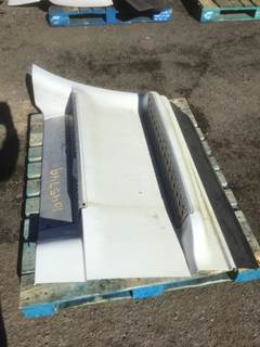 Freightliner Cascadia Right Truck Skirt for a Freightliner CASCADIA 113BBC