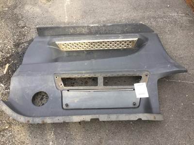 International LT625 Left Truck Skirt