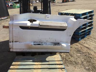 International ProStar Right Truck Skirt