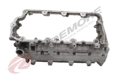 International MaxxForce 7 Valve Cover