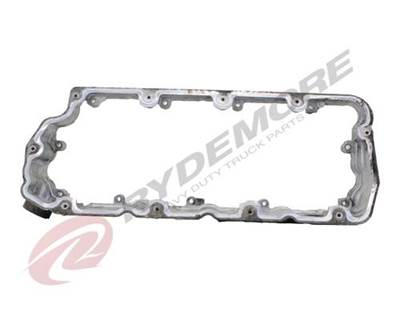 International MaxxForce 7 Valve Cover