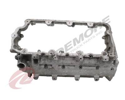 International MaxxForce 7 Valve Cover