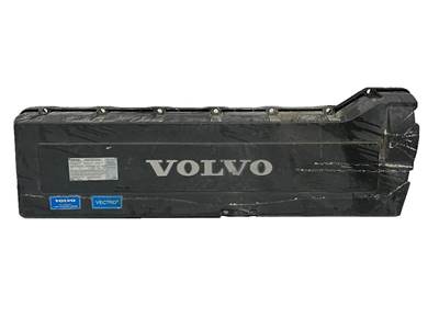 Volvo D16J Valve Cover