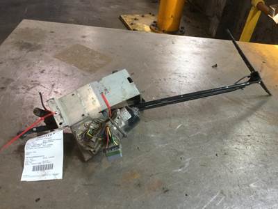 Freightliner Condor Left Windshield Wiper Motor for a American Lafrance CONDOR
