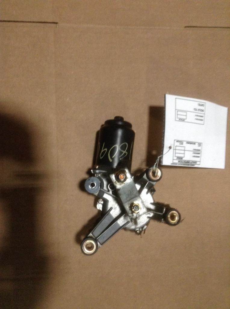 2005 Isuzu NPR Windshield Wiper Motor For Sale Fitchburg, MA 1021344