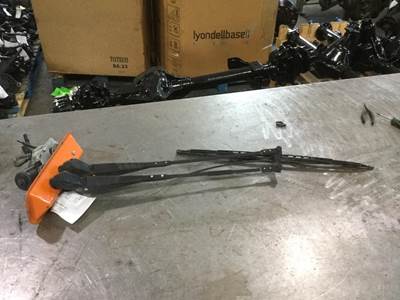 Mack MR Left Windshield Wiper Motor