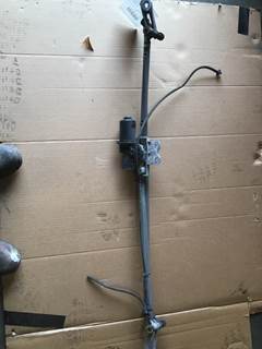 Freightliner Cascadia Windshield Wiper Transmission for a Freightliner CASCADIA 125BBC