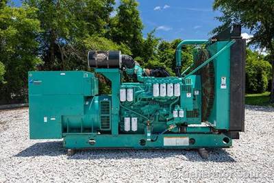 Cummins 900 KW Generator