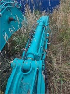 Kobelco SK215SR LC Bucket Cylinder