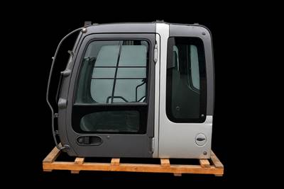 Hitachi EROPS Cab