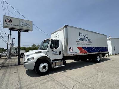 Freightliner M2 106 26 ft Box Truck - 220HP, Automatic, Roll up Door, Liftgate