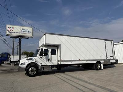 Freightliner M2 106 26 ft Box Truck - 260HP, Automatic, Swing Door