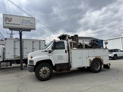 GMC TopKick C7500 Mechanic / Service Truck - Caterpillar, 207HP, Automatic