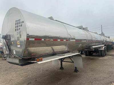 Brenner 7000 GALLON Chemical / Acid Tank Trailer