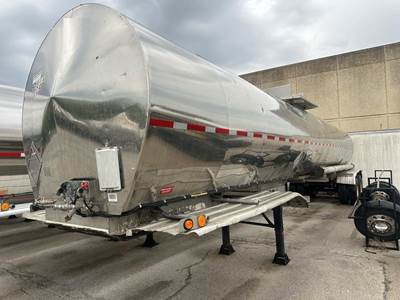 Brenner 7000 GALLON Chemical / Acid Tank Trailer