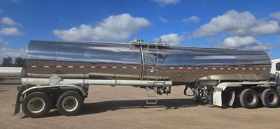 Brenner 7200 GALLON - STAINLESS - CENTER DISCHARGE Chemical / Acid Tank Trailer