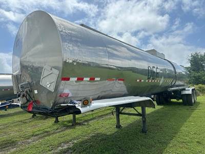 Polar 6800 GALLON - STAINLESS - REAR DISCHARGE Chemical / Acid Tank Trailer