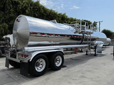 Polar 7000 GALLON STAINLESS Chemical / Acid Tank Trailer