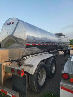 Brenner 5000 GALLON - STAINLESS - FOOD GRADE Food Grade Tanker Trailer
