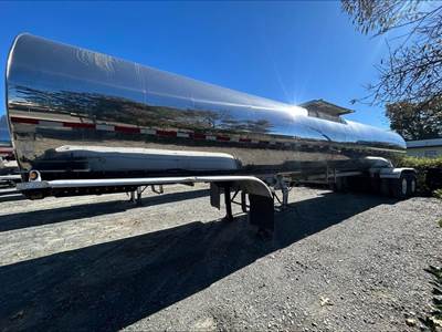 Tremcar Tandem Axle Stainless Steel Food Grade Tanker Trailer - Air Ride, Fixed Axle