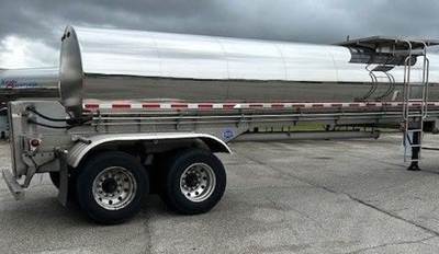 Walker 5000 GALLON - FOOD GRADE - AIR RIDE Food Grade Tanker Trailer