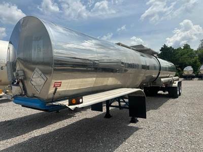 BarBel 5000 GALLON - STAINLESS - REAR DISCHARGE Non Code Tank Trailer
